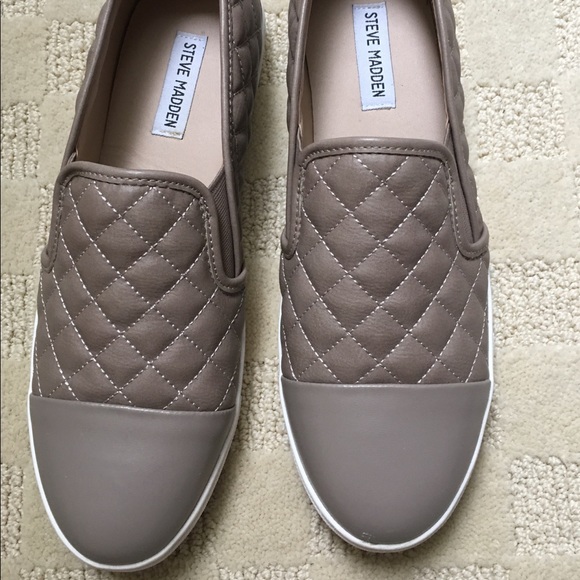 Steve Madden quilted leather slip on sneakers - Picture 2 of 6